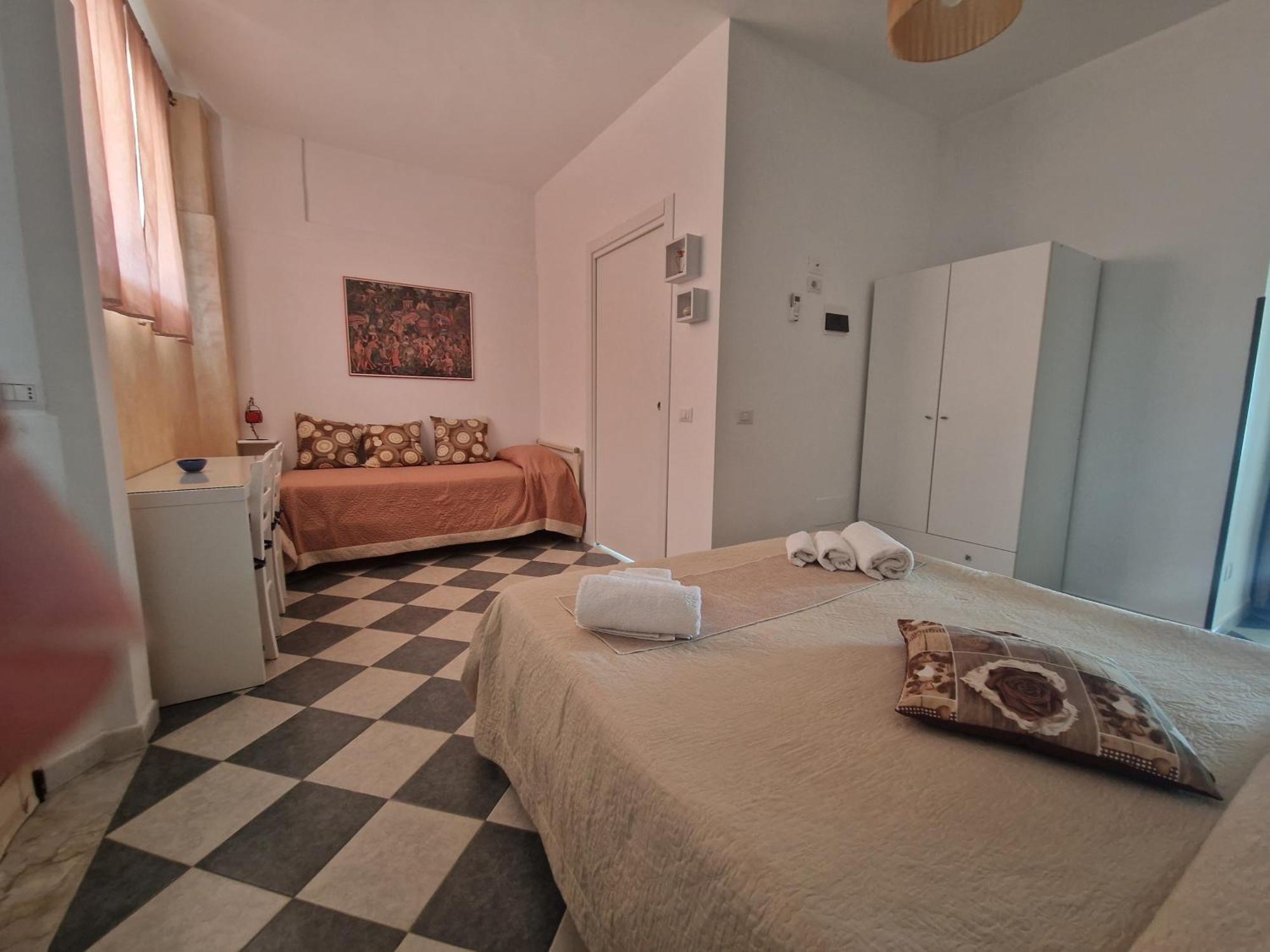 Santa Venere Apartments "Parcheggio Privato Moto-Auto" Ricarica Auto Elettriche Tropea Room photo